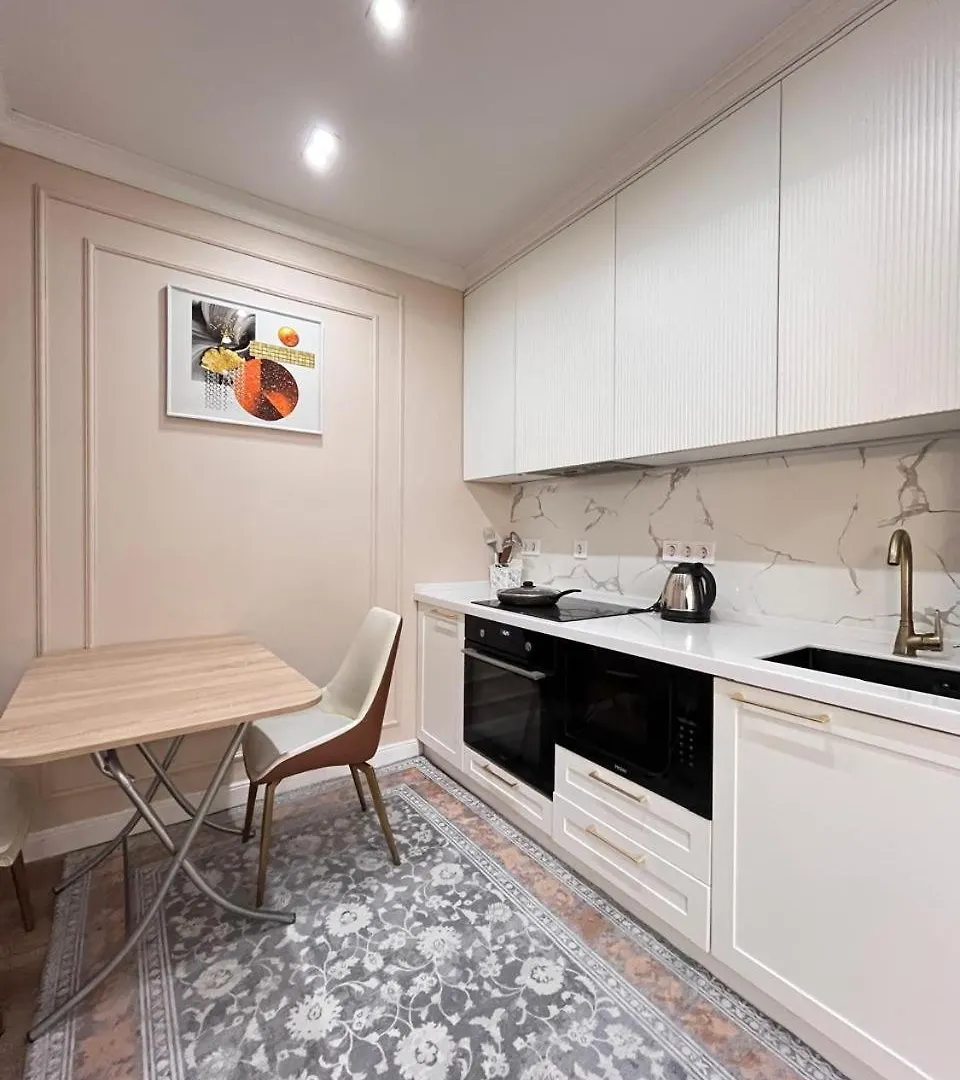 Квартира На Автовокзал Сайран Almaty Apartment