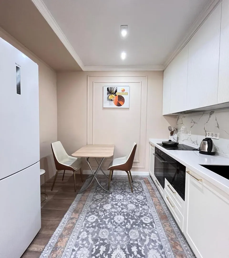 Apartment Квартира На Автовокзал Сайран Almaty